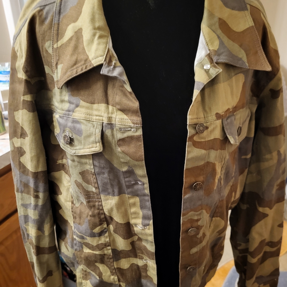 Selene Sport Camouflage Women's Military Jacket
